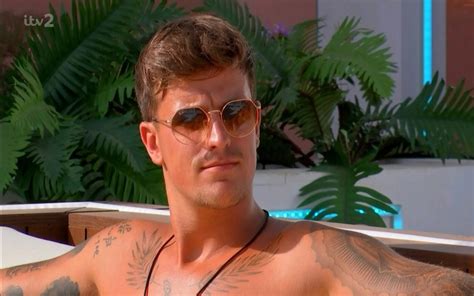 These Are The Love Island Sunglasses To Shop From The Villa